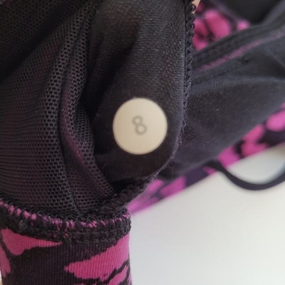 LULULEMON Sports Bra | size 8 - Picture 3 of 3